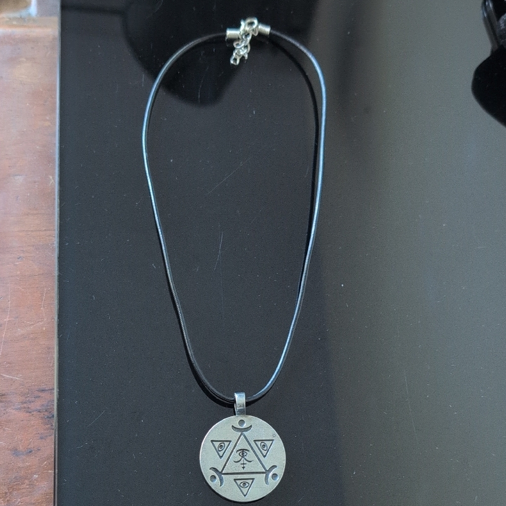 Large Circle Pendant Necklace